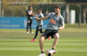 Jogadores na atividade da manh deste sbado (18), no CT Dr. Joaquim Grava