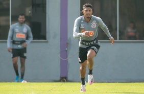 Jogadores na atividade da manh deste sbado (18), no CT Dr. Joaquim Grava
