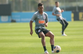 Jogadores na atividade da manh deste sbado (18), no CT Dr. Joaquim Grava