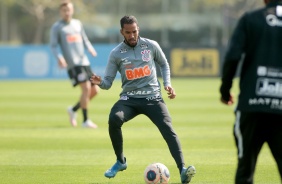 Jogadores na atividade da manh deste sbado (18), no CT Dr. Joaquim Grava