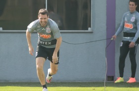 Jogadores na atividade da manh deste sbado (18), no CT Dr. Joaquim Grava