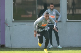 Jogadores na atividade da manh deste sbado (18), no CT Dr. Joaquim Grava