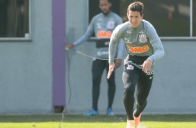 Mateus Vital na atividade da manh deste sbado (18), no CT Dr. Joaquim Grava