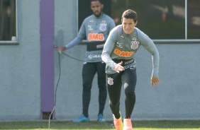 Mateus Vital na atividade da manh deste sbado (18), no CT Dr. Joaquim Grava