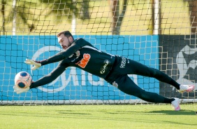 Walter no treino desta sexta-feira no CT Joaquim Grava