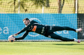 Walter no treino desta sexta-feira no CT Joaquim Grava