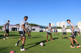 Jogadores na atividade da tarde desta segunda-feira no CT Dr. Joaquim Grava