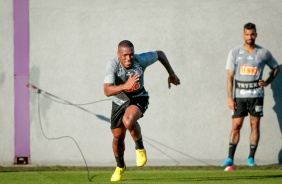 Jogadores na atividade da tarde desta segunda-feira no CT Dr. Joaquim Grava