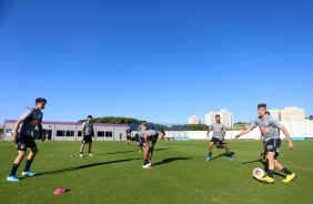 Jogadores na atividade da tarde desta segunda-feira no CT Dr. Joaquim Grava