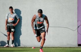 Jogadores na atividade da tarde desta segunda-feira no CT Dr. Joaquim Grava