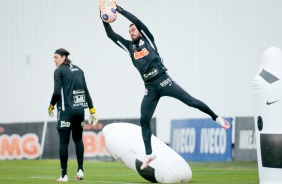 Cássio e Walter no treino da tarde desta quarta-feira no CT Dr. Joaquim Grava