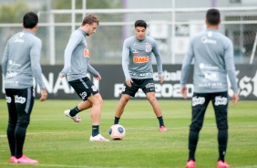 Gabriel no treino da tarde desta quarta-feira no CT Dr. Joaquim Grava