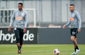 Jô e Luan no treino da tarde desta quarta-feira no CT Dr. Joaquim Grava
