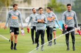 Jogadores no treino da tarde desta quarta-feira no CT Dr. Joaquim Grava