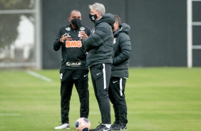 Tiago Nunes no treino da tarde desta quarta-feira no CT Dr. Joaquim Grava