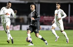 Luan no duelo contra o Red Bull Bragantino, pelo Paulisto