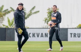 Cássio e Walter no último treino do Corinthians antes do jogo contra o Mirassol