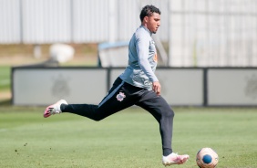 Éderson no último treino do Corinthians antes do jogo contra o Mirassol