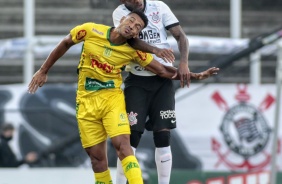 Gil no duelo contra o Mirassol, pela semifinal do Paulistão