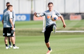 Mateus Vital no último treino do Corinthians antes do jogo contra o Mirassol