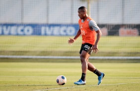 Jogadores na atividade da tarde desta segunda-feira (03), no CT Dr. Joaquim Grava