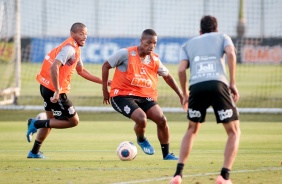 Jogadores na atividade da tarde desta segunda-feira (03), no CT Dr. Joaquim Grava