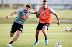 Jogadores na atividade da tarde desta segunda-feira (03), no CT Dr. Joaquim Grava