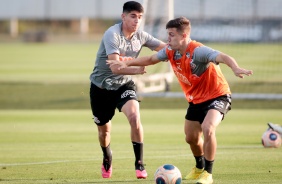 Jogadores na atividade da tarde desta segunda-feira (03), no CT Dr. Joaquim Grava