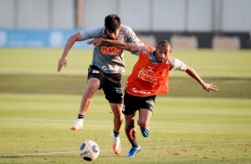 Jogadores na atividade da tarde desta segunda-feira (03), no CT Dr. Joaquim Grava