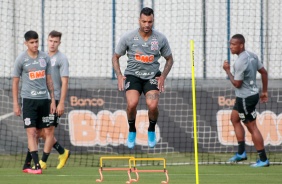 Jogadores na atividade da tarde desta segunda-feira (03), no CT Dr. Joaquim Grava