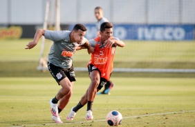 Jogadores na atividade da tarde desta segunda-feira (03), no CT Dr. Joaquim Grava