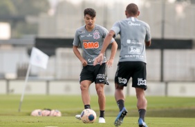 Jogadores na atividade da tarde desta segunda-feira (03), no CT Dr. Joaquim Grava