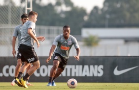 Jogadores na atividade da tarde desta segunda-feira (03), no CT Dr. Joaquim Grava