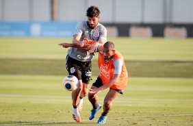 Jogadores na atividade da tarde desta segunda-feira (03), no CT Dr. Joaquim Grava