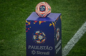 Bola da final entre Corinthians e Palmeiras, pelo Paulisto 2020