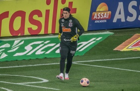 Cássio no aquecimento para duelo contra o Palmeiras, pela final do Paulistão