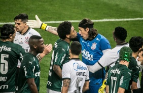 Jogadores durante jogo contra o Palmeiras, pela final do Paulisto 2020