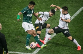 Fagner e Ramiro durante a final do Paulistão 2020