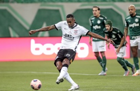 Jô durante a final do Campeonato Paulista contra o Palmeiras