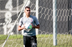 Gabriel na atividade da manhã desta segunda-feira no CT Dr. Joaquim Grava