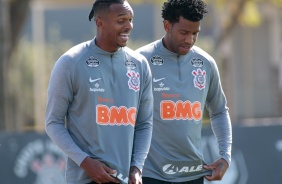 Jô e Gil na atividade da manhã desta segunda-feira no CT Dr. Joaquim Grava