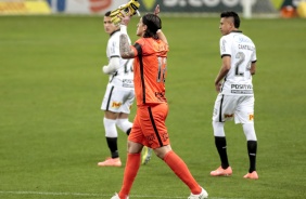 Cássio durante jogo contra o Grêmio, pelo Campeonato Brasileiro