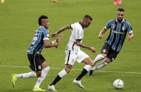 Luan durante jogo contra o Grmio, pelo Campeonato Brasileiro