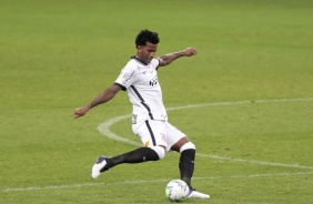 Gil durante jogo contra o Grêmio, pelo Campeonato Brasileiro