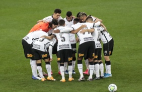Time titular do Corinthians antes da boal rolar na Arena