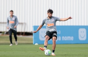 Bruno Mndez no treino desta segunda-feira no CT Joaquim Grava