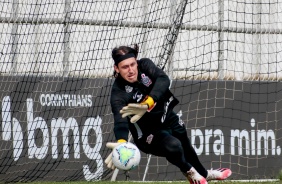 Cssio no treino desta segunda-feira no CT Joaquim Grava