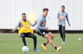 Everaldo e Avelar no treino desta segunda-feira no CT Joaquim Grava