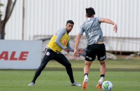 Lo Natel no treino desta segunda-feira no CT Joaquim Grava