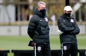 Tiago Nunes no treino desta segunda-feira no CT Joaquim Grava